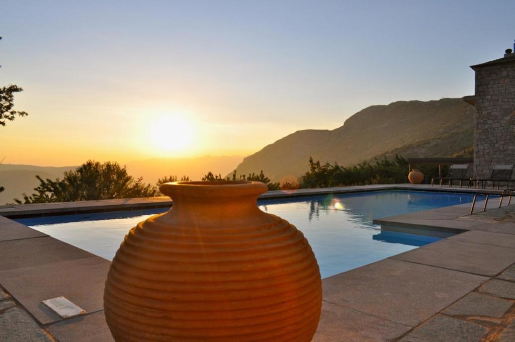 Elafivolia Arachova Suites Esterno foto