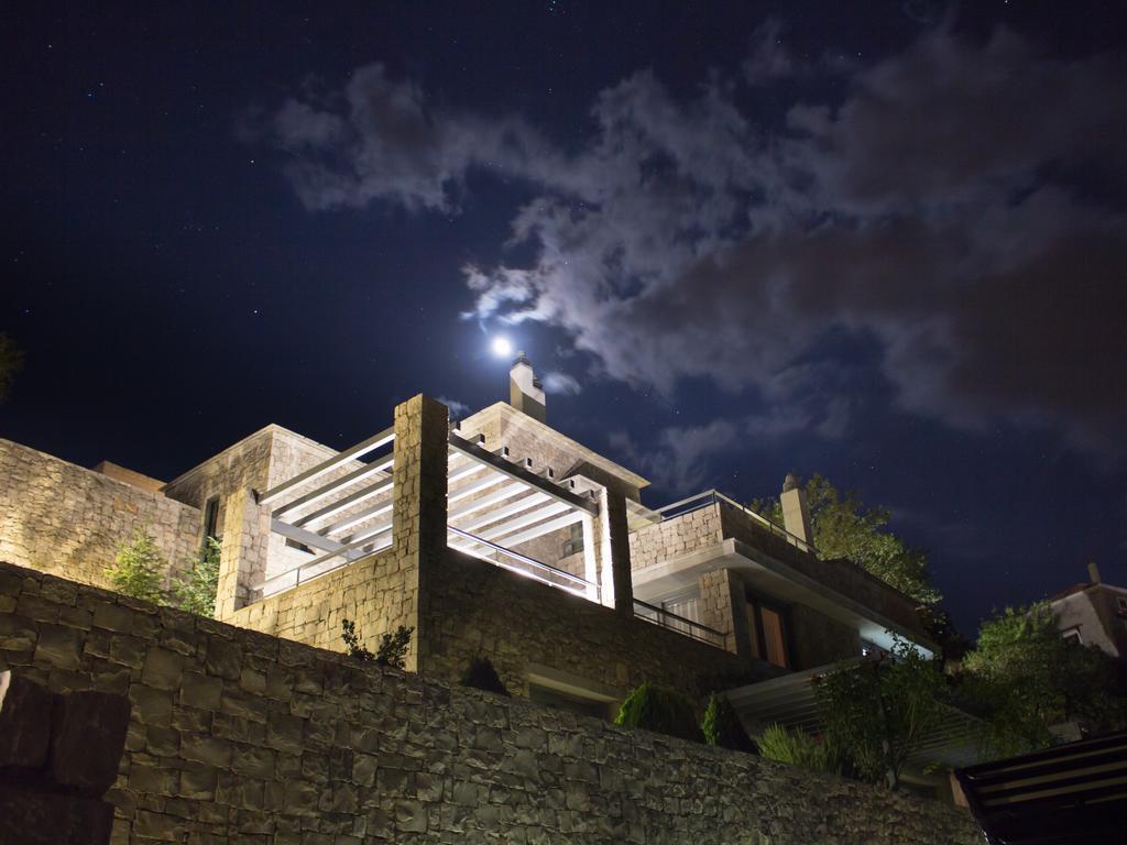 Elafivolia Arachova Suites Esterno foto