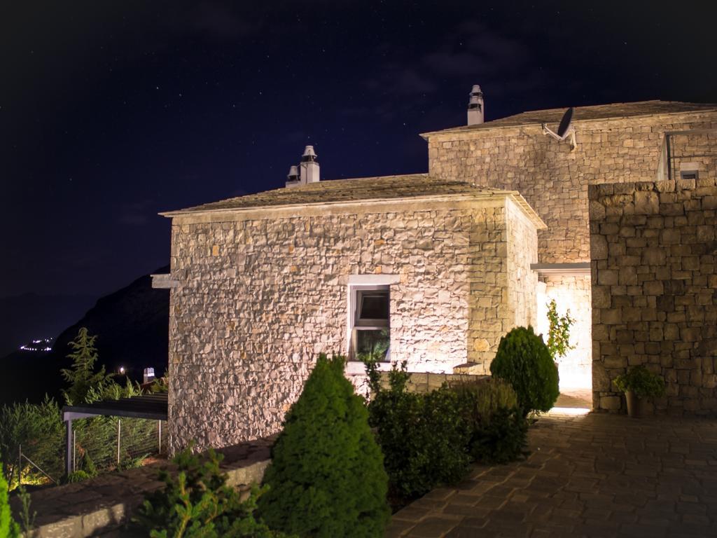 Elafivolia Arachova Suites Esterno foto