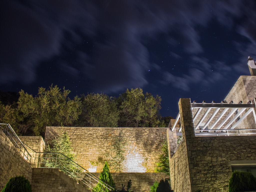 Elafivolia Arachova Suites Esterno foto
