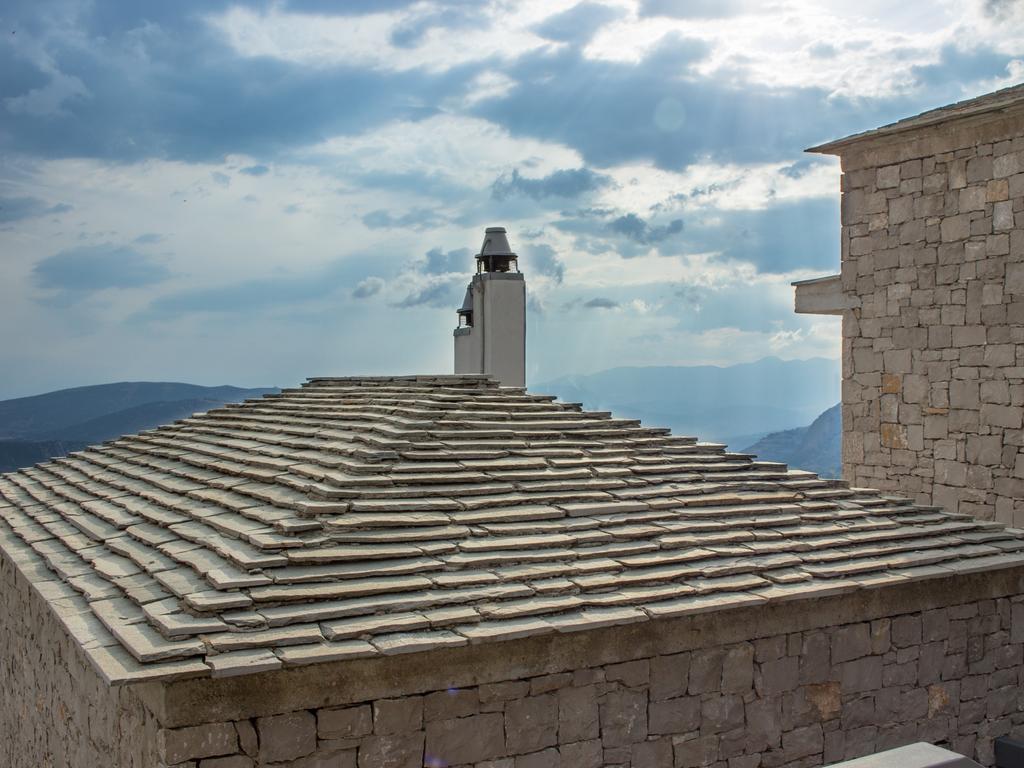 Elafivolia Arachova Suites Esterno foto