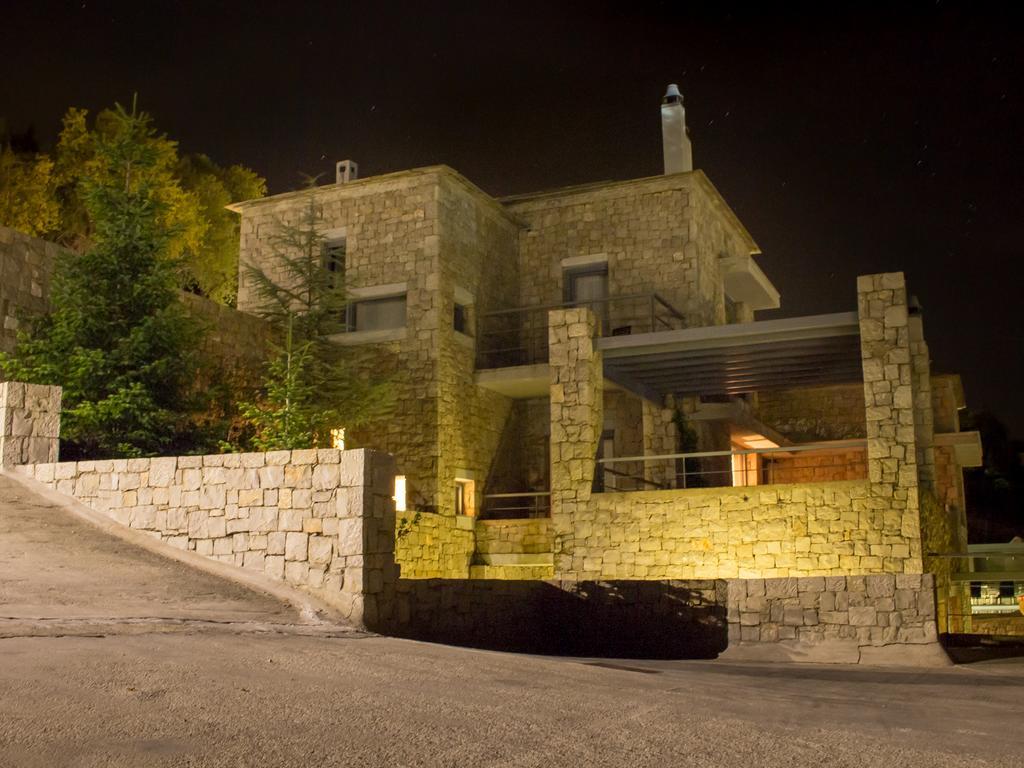 Elafivolia Arachova Suites Esterno foto
