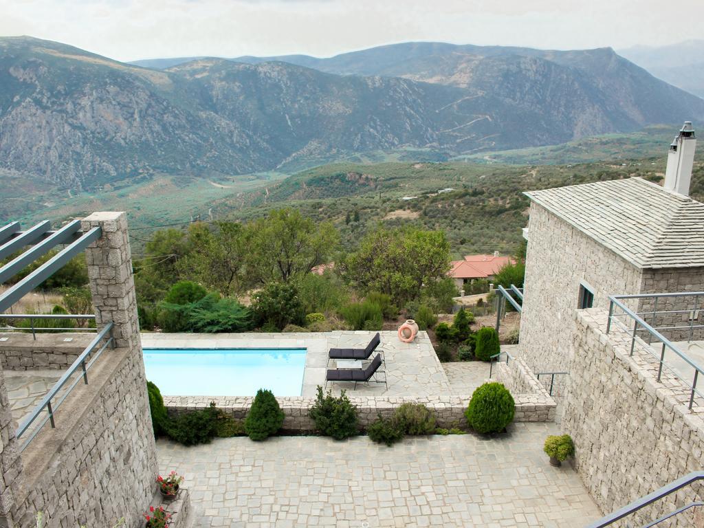 Elafivolia Arachova Suites Esterno foto