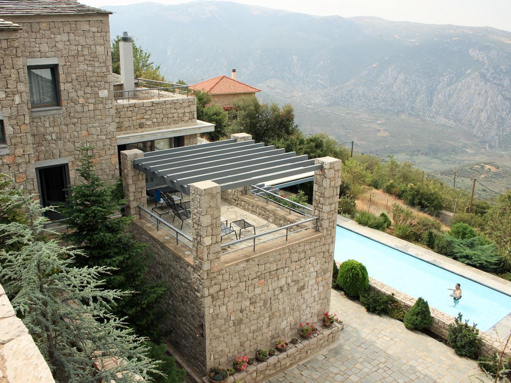 Elafivolia Arachova Suites Esterno foto