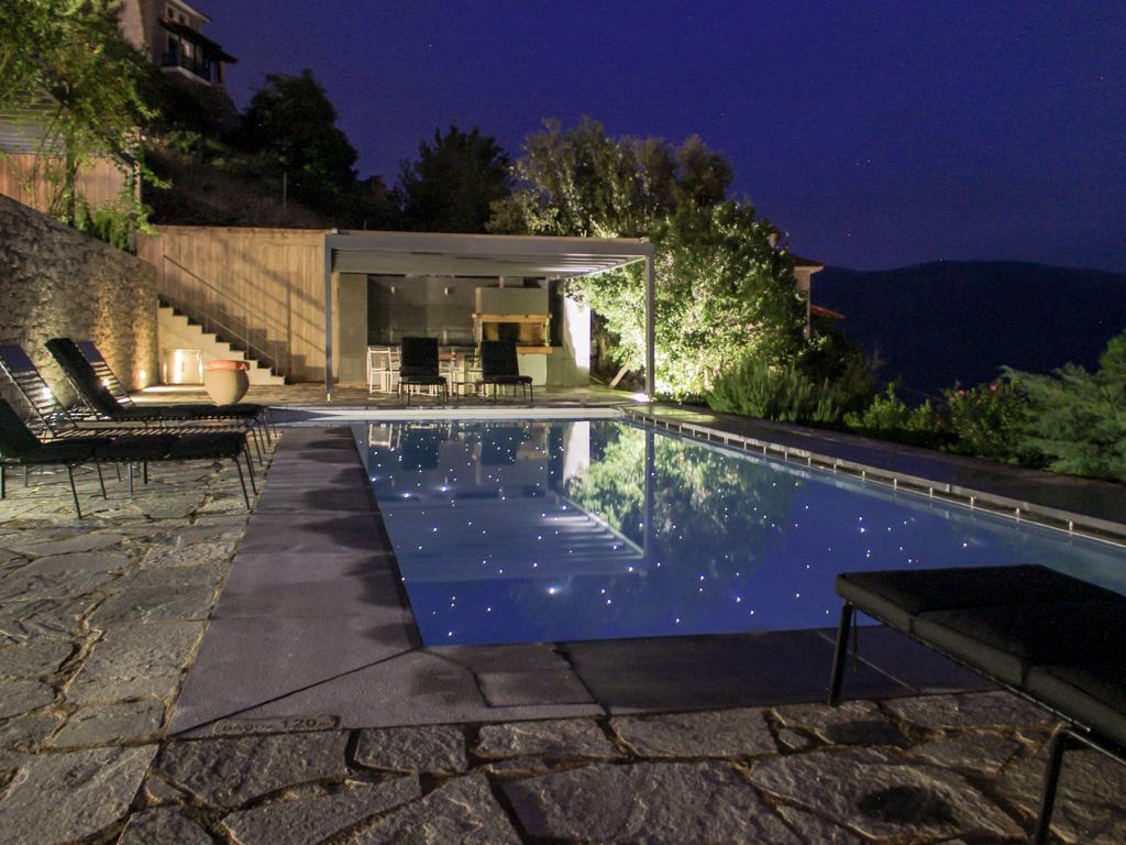 Elafivolia Arachova Suites Esterno foto