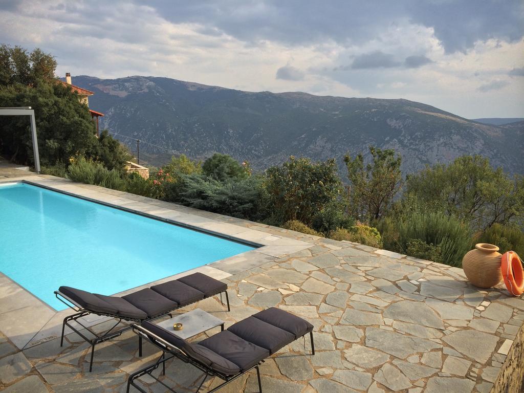 Elafivolia Arachova Suites Esterno foto